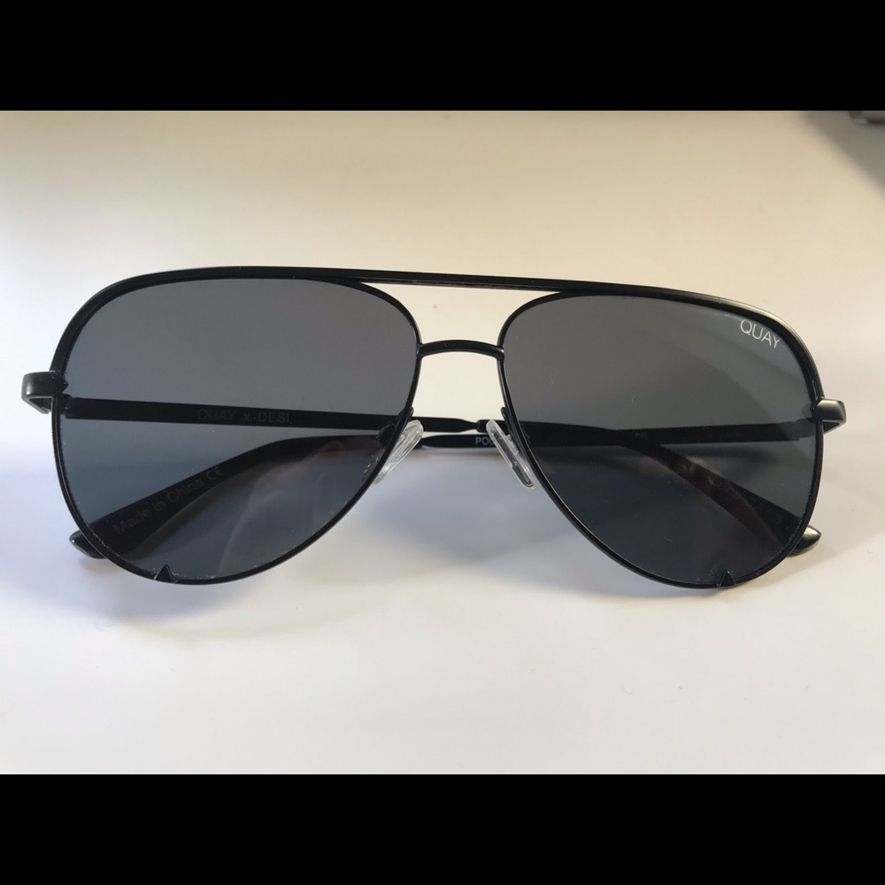 Quay Women’s Black Desi High Key Mini Aviators